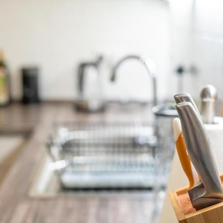 2 Bedroom 65Qm - Kitchen - Central - Netflix Magdeburg Kültér fotó